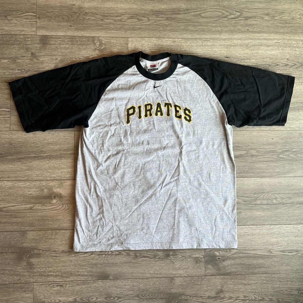 Vintage Pittsburgh Pirates Nike Men’s Center Baseball T-Shirt Grey Black Gold XL